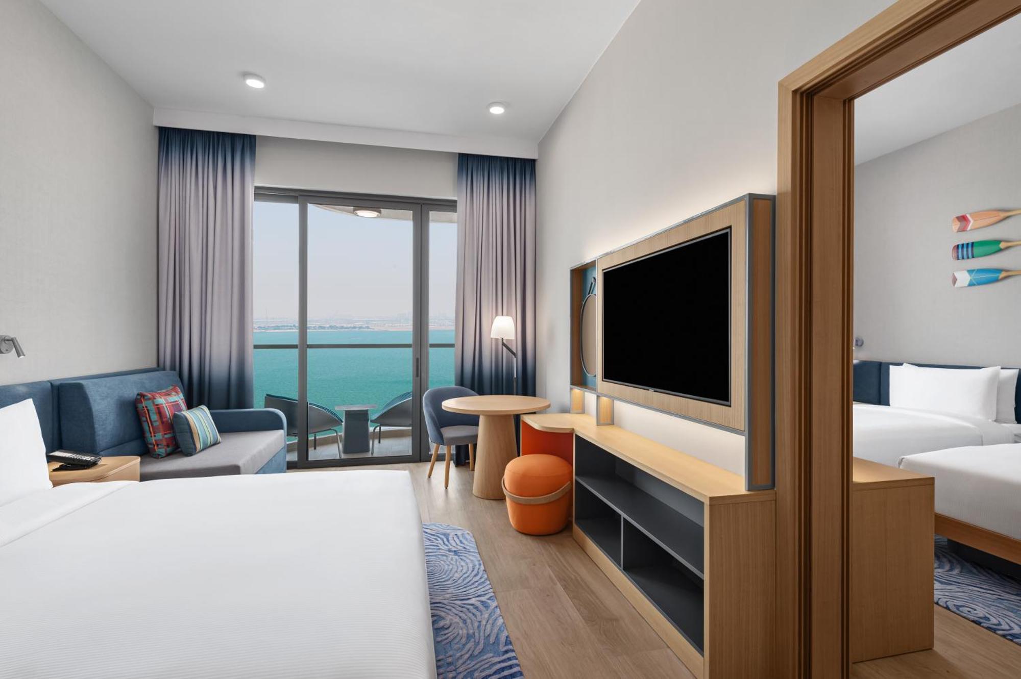 Connecting King Family Room with Sea View,1546960855:JPEG