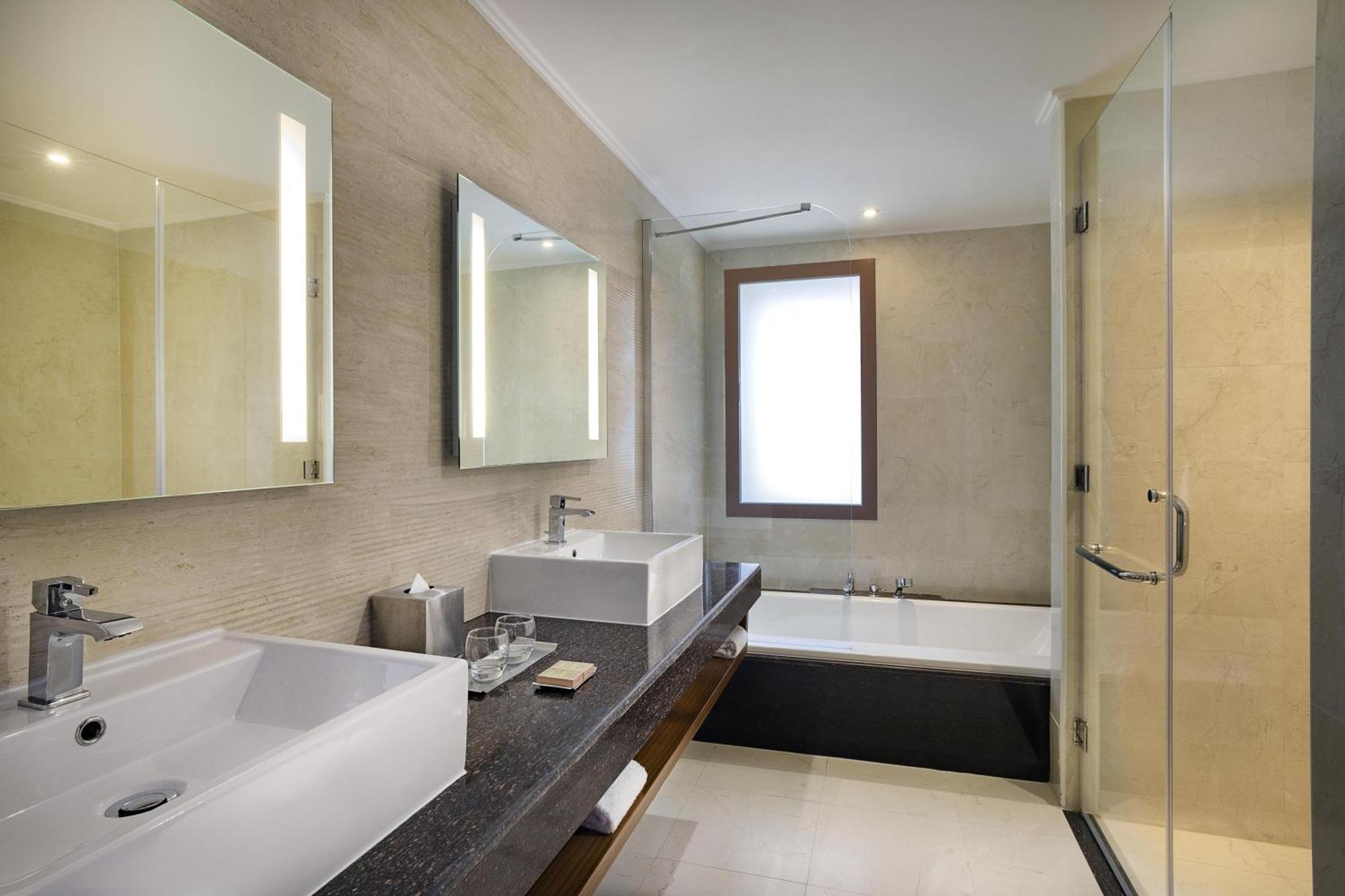 One-Bedroom Suite Balcony,1765890123:JPEG